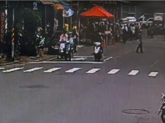 高雄宫庙发普渡物资民眾失控争抢     因「这理由」挨罚