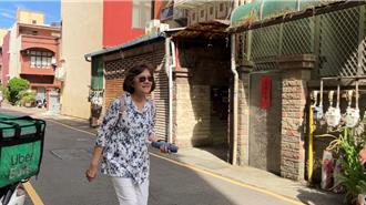 柯文哲交保直奔新竹  柯美蘭微笑現身  返家相迎未回應提問