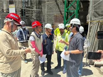 高雄登革熱群聚12例！病毒株與越南移入相同 羅一鈞南下視察