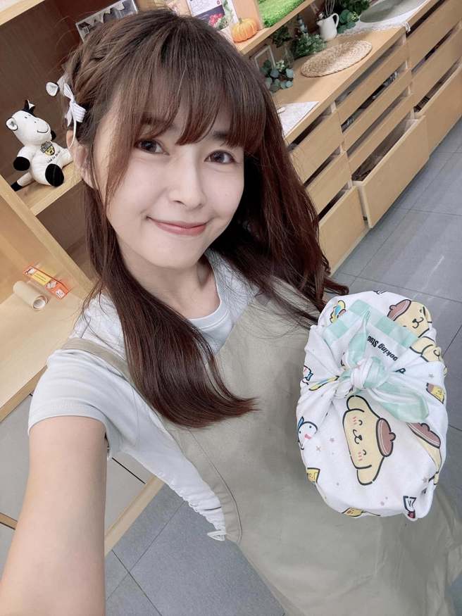 林舒語大部分時間只能躺著休息。（圖／林舒語-粉絲專頁臉書）