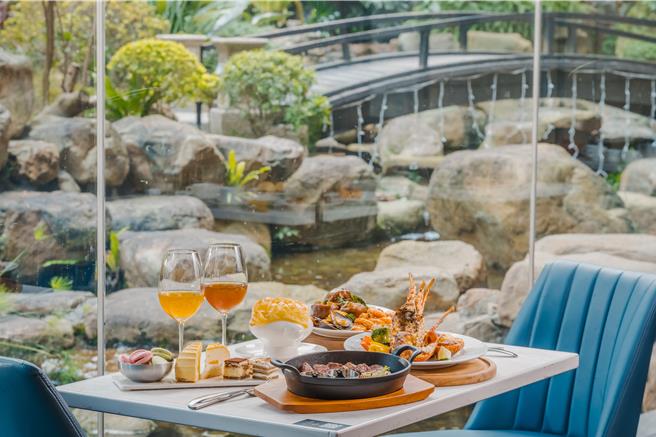 青焰設計獨家主選套餐與創意料理的海陸饗宴，滿足不同年齡層的喜好。（路易莎提供／朱世凱台北傳真）