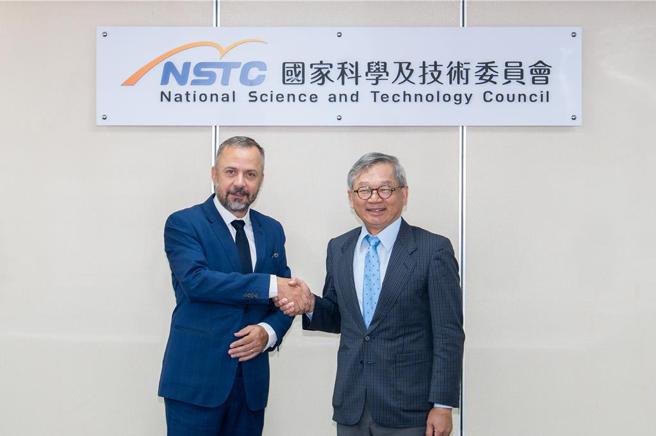 捷克科研創新部長Marek Ženíšek於5日拜會國科會主委吳誠文。圖／國科會提供