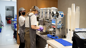 健康台湾鼓励无糖饮！石崇良自曝嗜糖也要慢慢戒