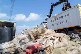 廢農膜別亂丟 嘉縣農民每月享一次免費清運