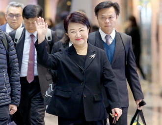 內部民調逾6成挺盧秀燕不選黨主席！ 網大讚2字：別再內耗