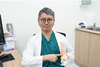 30年早餐摊阿嬷脚痛到退休！截骨矫正术让她重返工作