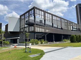 桃園青埔智慧圖書館10月底開幕 AI書牆、自助借還書