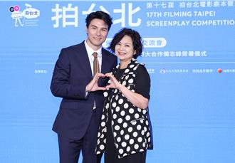 楊貴媚驚曝百貨公司門前慘摔 「痛到手不舉」洗澡都有困難