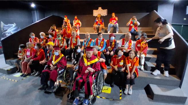 华山基金会潭子爱心天使站今天特别在举办「18周年感恩庆」。（华山基金会提供／李京升台中传真）