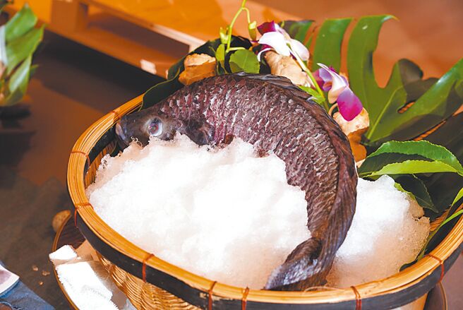 台南老爺行旅甘粹餐廳推出「台灣鯛．魚你有約」美食節，以多款台灣鯛料理（見圖），結合台灣食材及多國料理元素，透過酸、甜、香、辣等烹調手法，滿足饕客的味蕾。（台南老爺行旅提供）