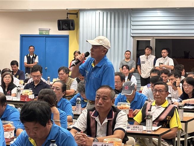 桃园市復兴区基层座谈10日登场，復兴区罗浮里里长廖国达盼，儘速办理「罗浮地区小乌来特定风景区」温泉通盘检讨作业，以因应地方发展需求，促进原乡观光与经济振兴。（廖姮玥摄）