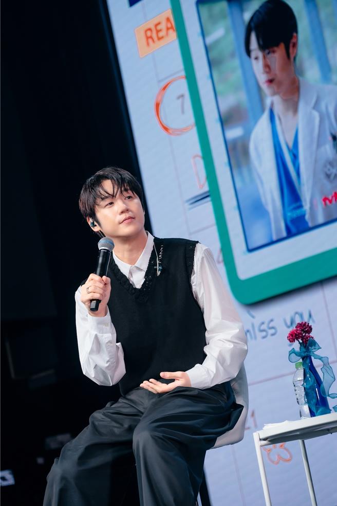 鄭準元開心可以來台灣與粉絲見面。（華貴娛樂提供）