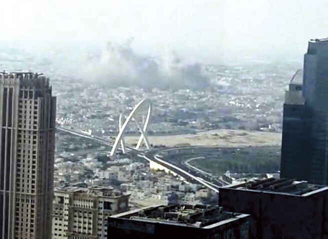 以色列突袭卡达首都杜哈，目标锁定为哈玛斯高层，然空袭地点「非常靠近居民住宅区」。图／美联社