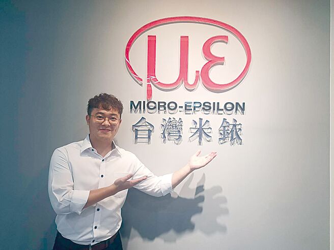 台湾米铱市场销售经理杨惟杰，作为半导体供应链的新世代力量，带领团队参与2025国际半导体展。图／谢易晏