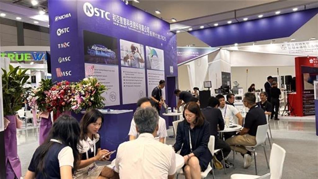 台亞攜手積亞、冠亞、和亞參加SEMICON Taiwan 2025，展現功率半導體實力。圖／台亞提供