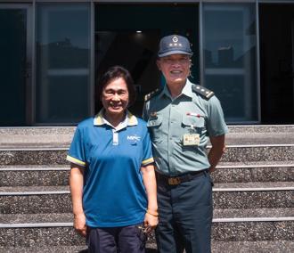 国防部副部长锺树明视导军备单位 提前贺秋节