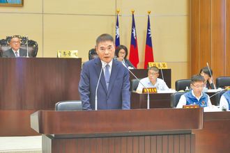 鍾東錦存款破3億   財力驚人遭酸   霸氣自曝「娶到好老婆」