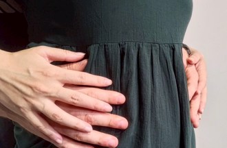 北模「代理孕母」作文題 一次看懂為何引眾怒