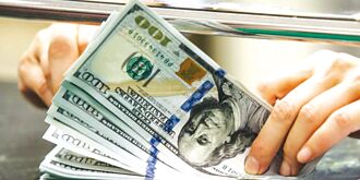 降息前 國銀搶推美元高利定存