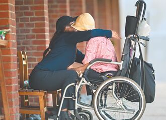 80岁免巴氏量表 聘移工 上路1月 仅申请3215件