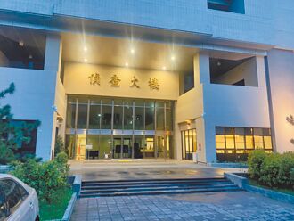 首宗駭悠遊卡詐69萬 18歲女被訴