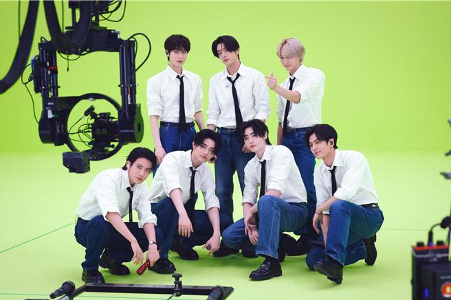 《ENHYPEN VR CONCERT ： IMMERSION》曝光了多個ENHYPEN的全新舞台。（威秀影城提供）