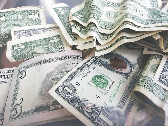 短天期债因拥有收益力与防御力两大优势，被视为抵御市场震盪的利器。图／美联社