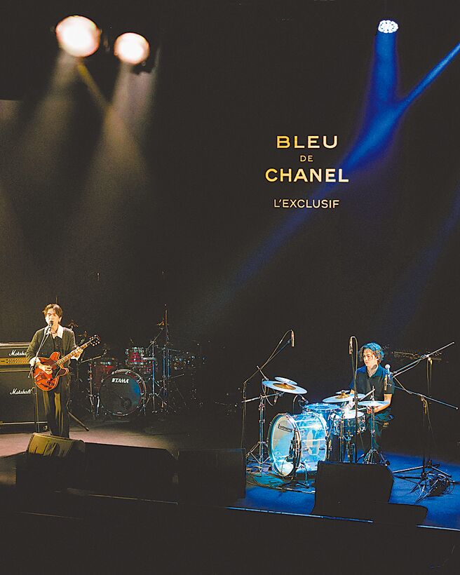 Jade乐团为香奈儿与会嘉宾带来不少记忆点。（CHANEL提供）