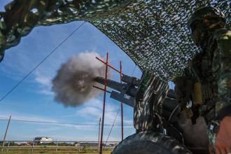 【43砲指部砲2營】縱深防禦實彈射擊 發揚火力支援能量