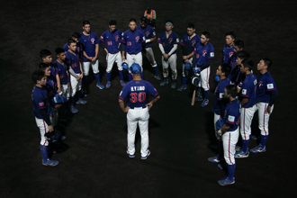 影》換投「球用丟的」轉頭就走 U18教頭被罵爆 李洋被CUE