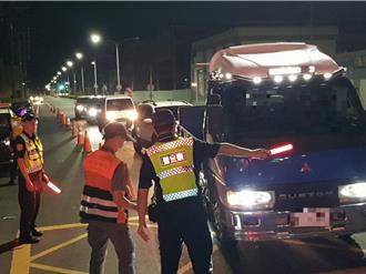 台南學甲「監警環」聯合稽查　逮11件改裝車、16件噪音車