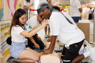 北捷七大站點同步啟動《閃電CPR挑戰》 等車空檔學搶命絕技