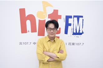 張信哲「大E人」獨旅被外國人搭話 私下最愛當背包客