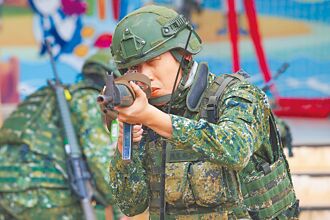 Monocle杂志忧 国军人力缺口难补