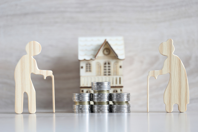 日本夫妻的退休生活，被最信任的家人毁于一旦。(图:shutterstock/达志)