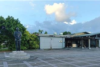 影》國有財產署將拆毀建農里2蔣公銅像  饒慶鈴轟低估人民智慧