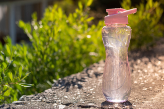 運動水壺、罐頭藏危機 監察院點名食藥署：雙酚A標準慢半拍