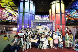 猫狗首度「落地」高雄捷运站 高捷欢迎爱宠搭捷运