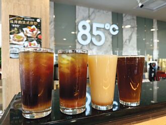 85°C蜜桃系列饮品 登场