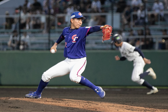 中华队张乙安对日本先发1.1局失6分，含4分责失，吞下败投。（中华棒协提供）