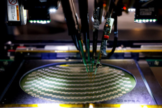 台灣人均GDP今年超車南韓！「提前1年」逆轉22年落後劣勢