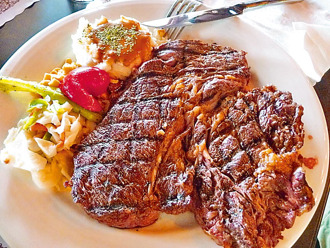 飄香18年！新北三芝知名牛排館頂讓 女兒：爸爸年紀大了