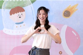 李千娜女兒初登場獻身公益　顧穎哭了：會努力不用靠媽媽