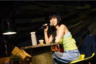 白安自曝去年才拔掉乳牙　长得很噁心想看请付费