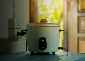 清潔員送拾荒婦32元舊電鍋挨告   學界：無實質違法性、不構成犯罪