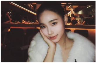 小S二女儿Lily晒南半球美照 厚重穿搭藏不住仙气