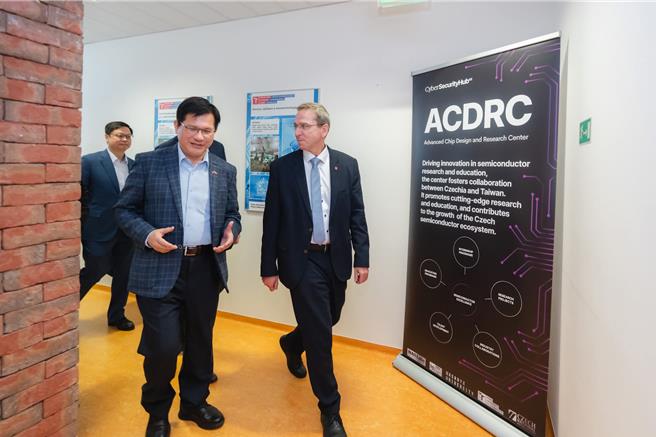 取自林佳龙脸书