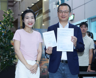 影》藍黨魁之爭羅智強現身領表  將邀請徐巧芯掌「社群」