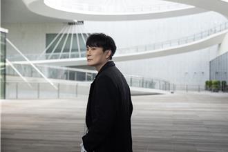 把MV搬進上海博物館　張信哲成華語樂壇第一人