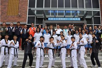 竹東鎮全民運動館 李洋上台首個落成場館